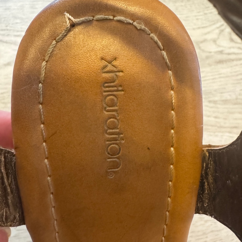 Women's Tan Platform Sandals - Picture 3 of 7